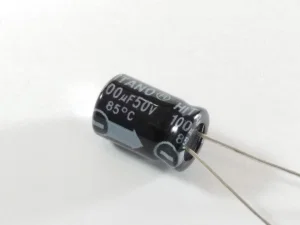 Hitano CEL100UF50V-B 100uF 50V Electrochemical capacitor