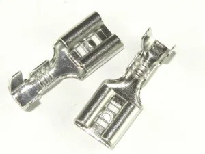 Vlakke Stekker 6.3x0.8mm, 1.5-2.5mm² Kabel, Vertind Messing, ROHS