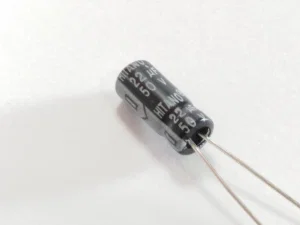 Hitano EHR220M50B 22uF 50V Electrochemical capacitor