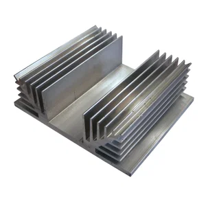 Gama Aluminium ZH-2476-100AL Dissipateur Thermique en Aluminium, 100mm Longueur, 120x37mm, Rth 1.5 °